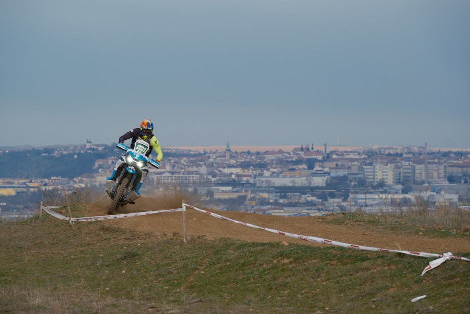 Técnica de frenada controlada en sendero con pendiente